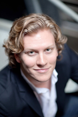 Gordon Bintner Gordon Bintner