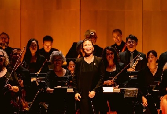 Eun Sun Kim with Orchestra