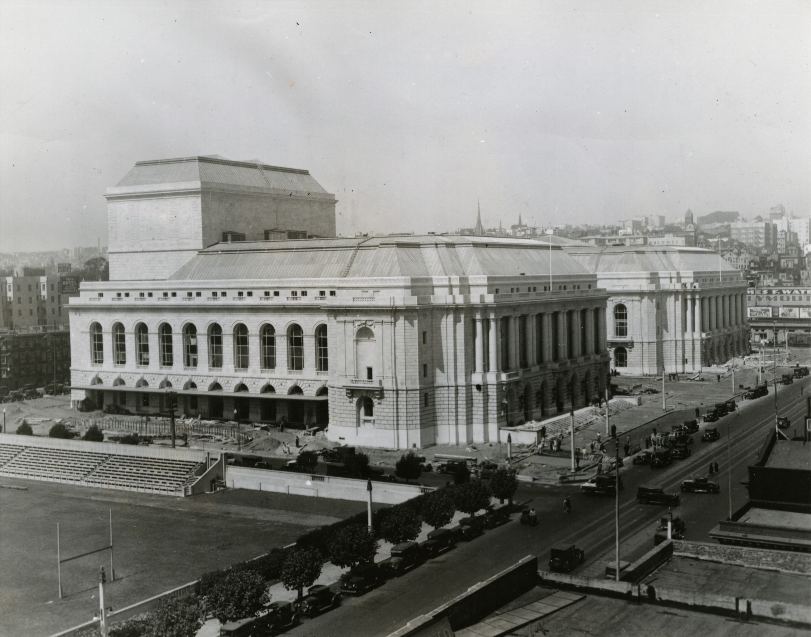 13S__1932_WMOH_finishing_construction__a.jpg